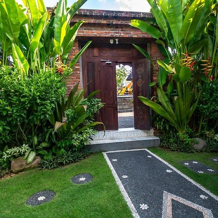 D-Anyar Stay And Surf Canggu מראה חיצוני תמונה