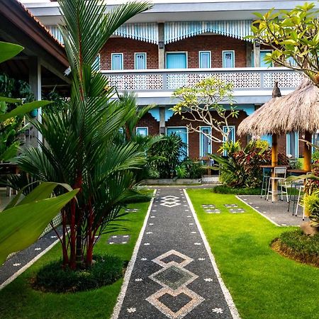 D-Anyar Stay And Surf Canggu מראה חיצוני תמונה