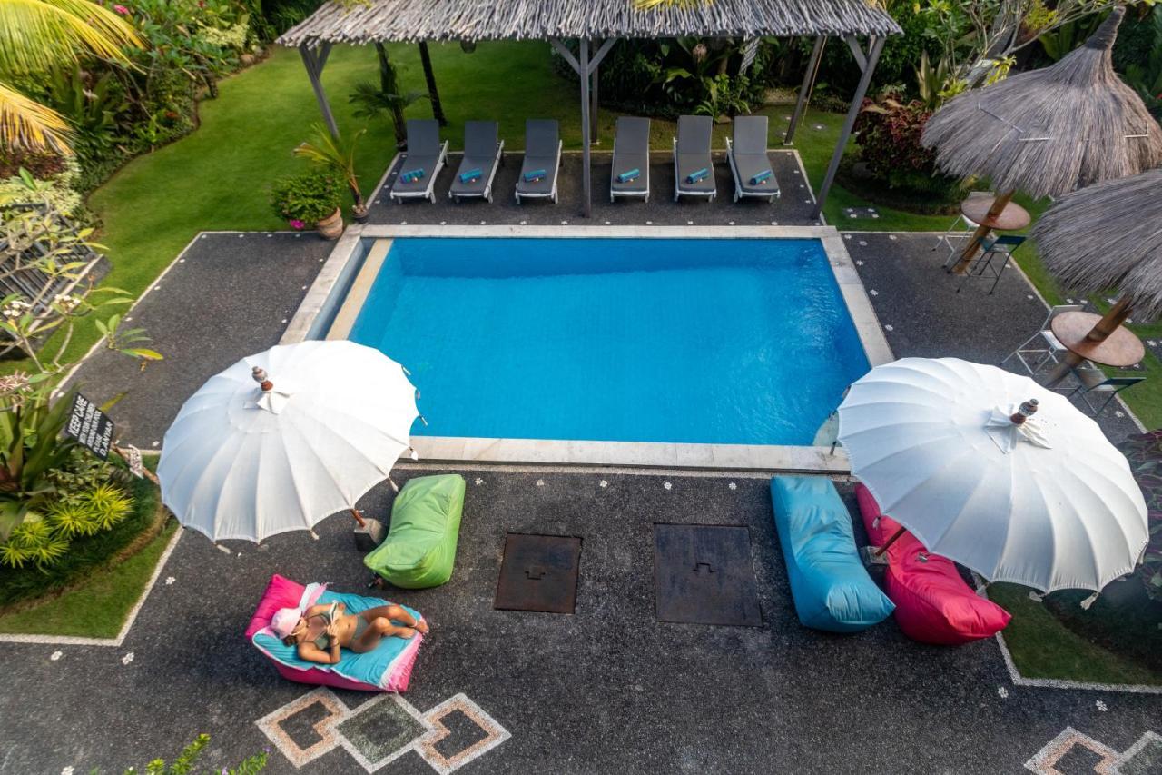 D-Anyar Stay And Surf Canggu מראה חיצוני תמונה